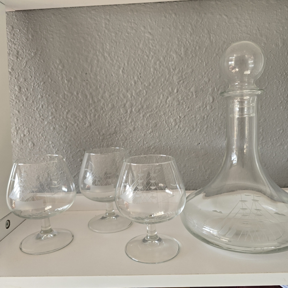Vtg Javit crystal Austria glass decanter and 3 whiskey snifter glasses
